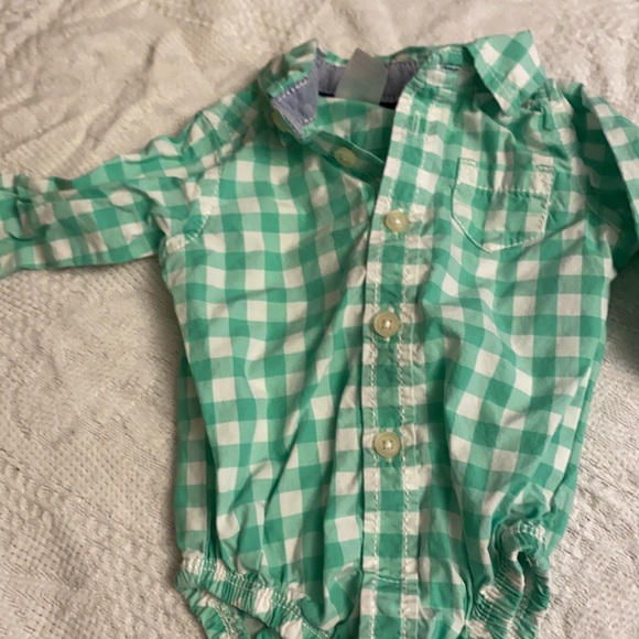 Carters NB Button Down Onesie - Picture 1 of 1